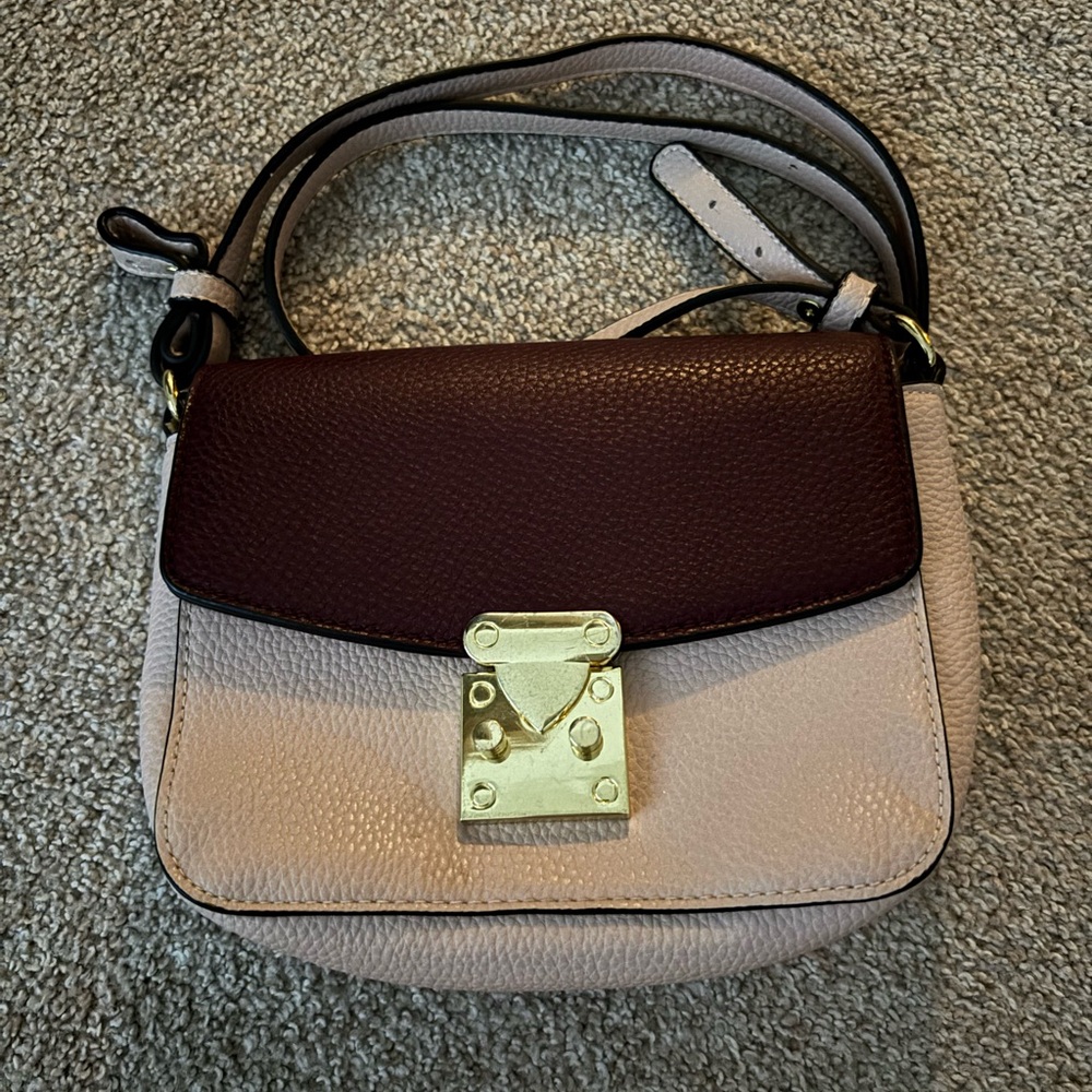 Elegant Two-Tone Leather Shoulder Bag